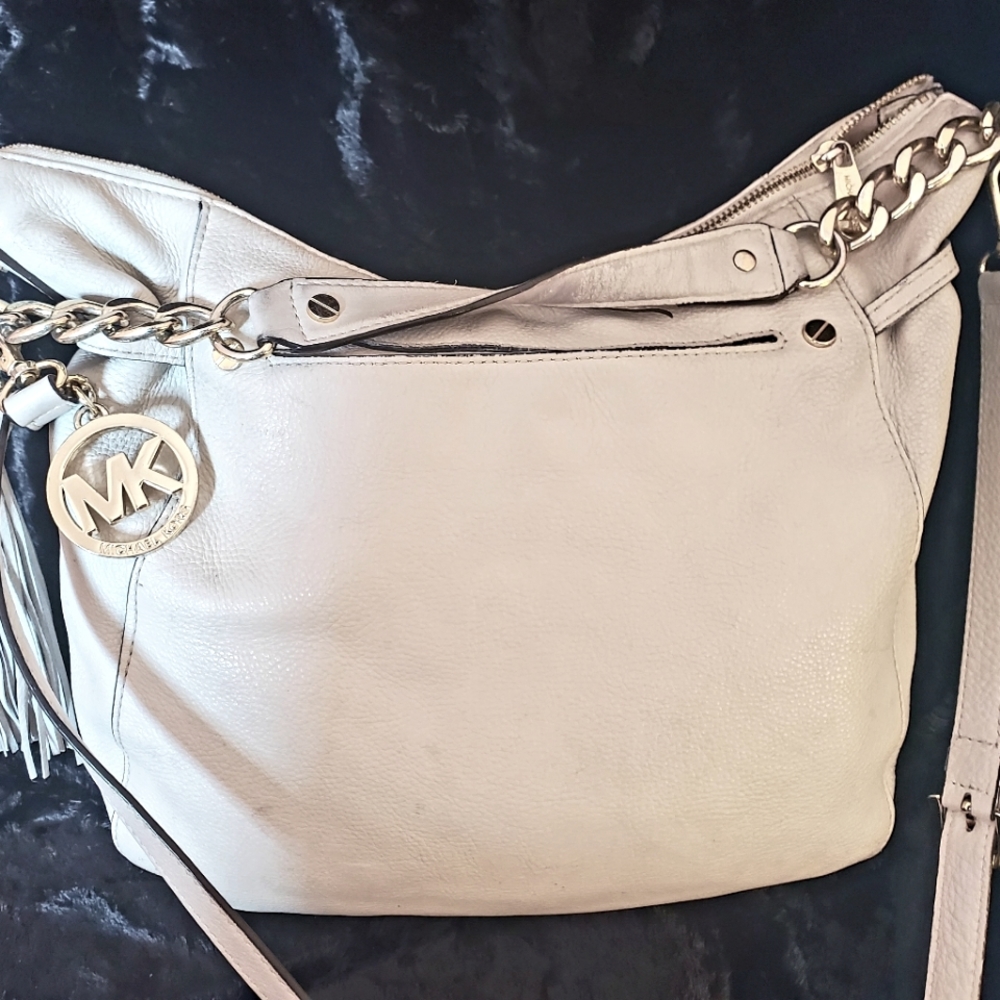 MICHAEL KORS Ivory Large Hobo, excellent condition.  Gold accents black trim